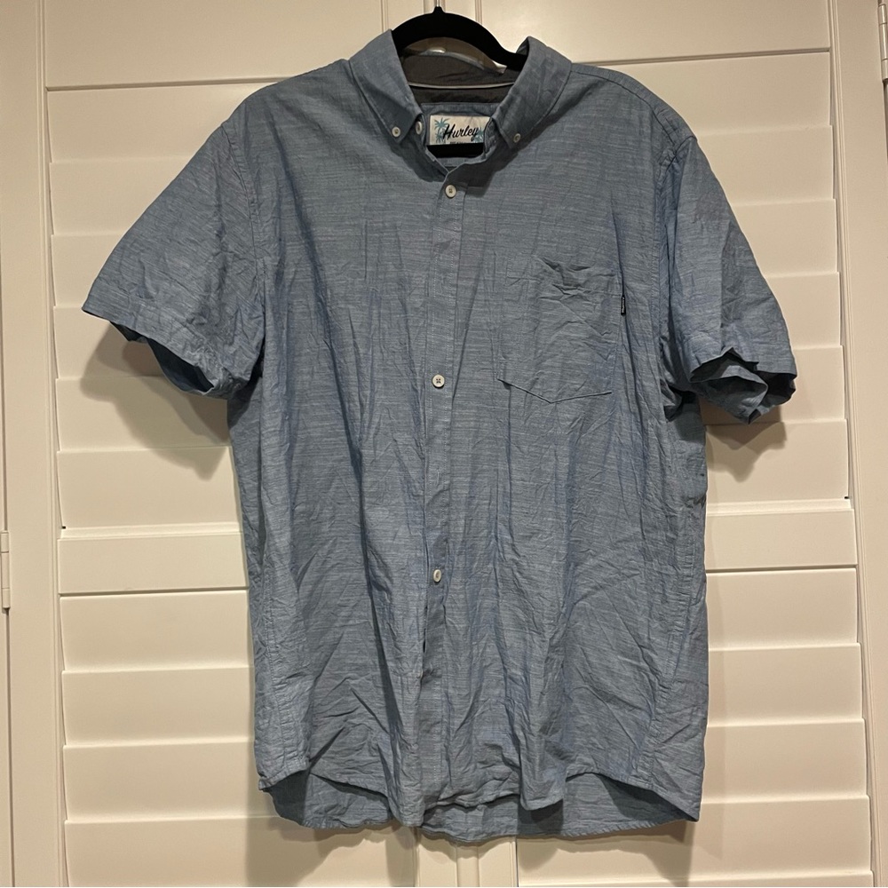Hurley Chambray Short Sleeved Button Down Blue Size Medium